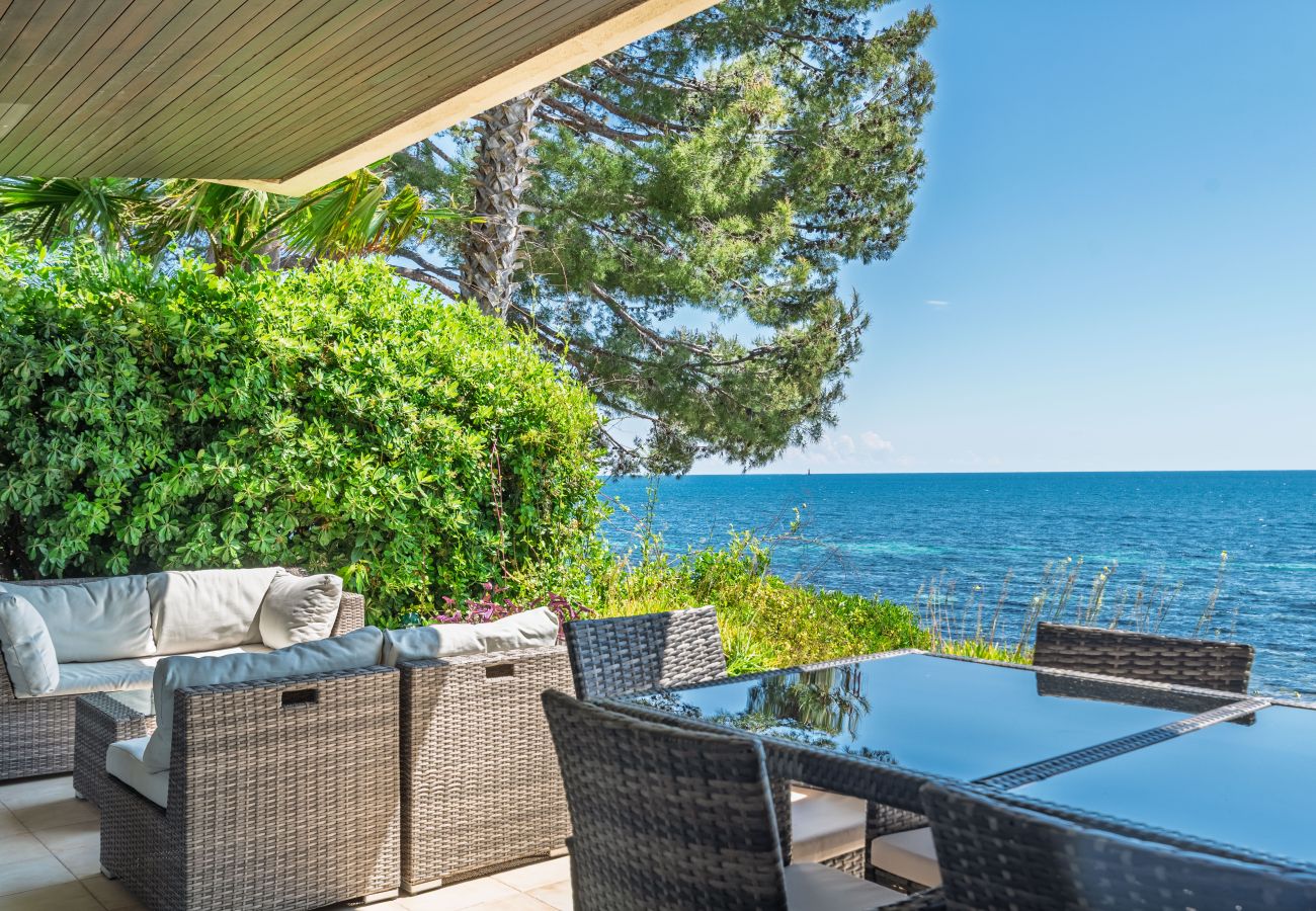 Appartement à Cannes - Adriana I  By Terry's Homes pieds dans l'eau