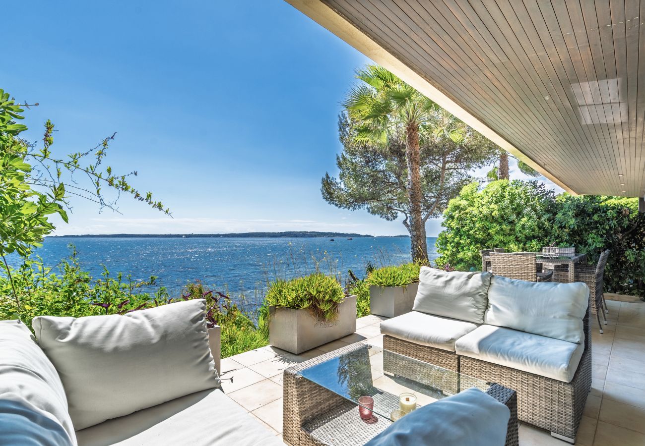 Appartement à Cannes - Adriana I  By Terry's Homes pieds dans l'eau
