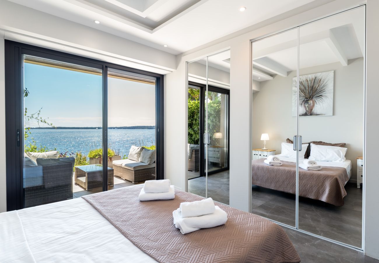 Appartement à Cannes - Adriana I  By Terry's Homes pieds dans l'eau