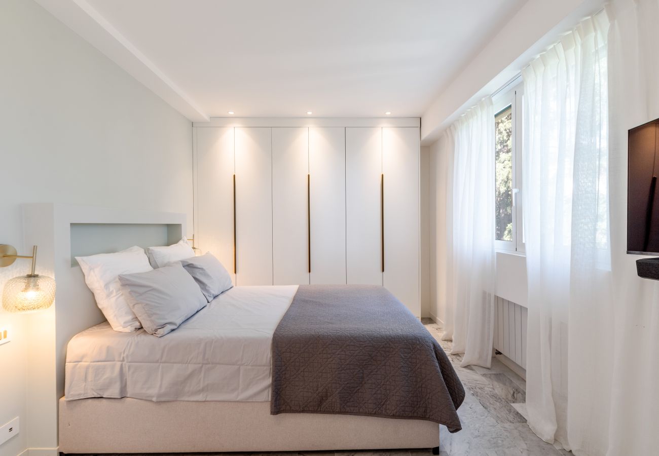 Appartement à Cannes - Adriana II By Terry's Homes pieds dans l'eau