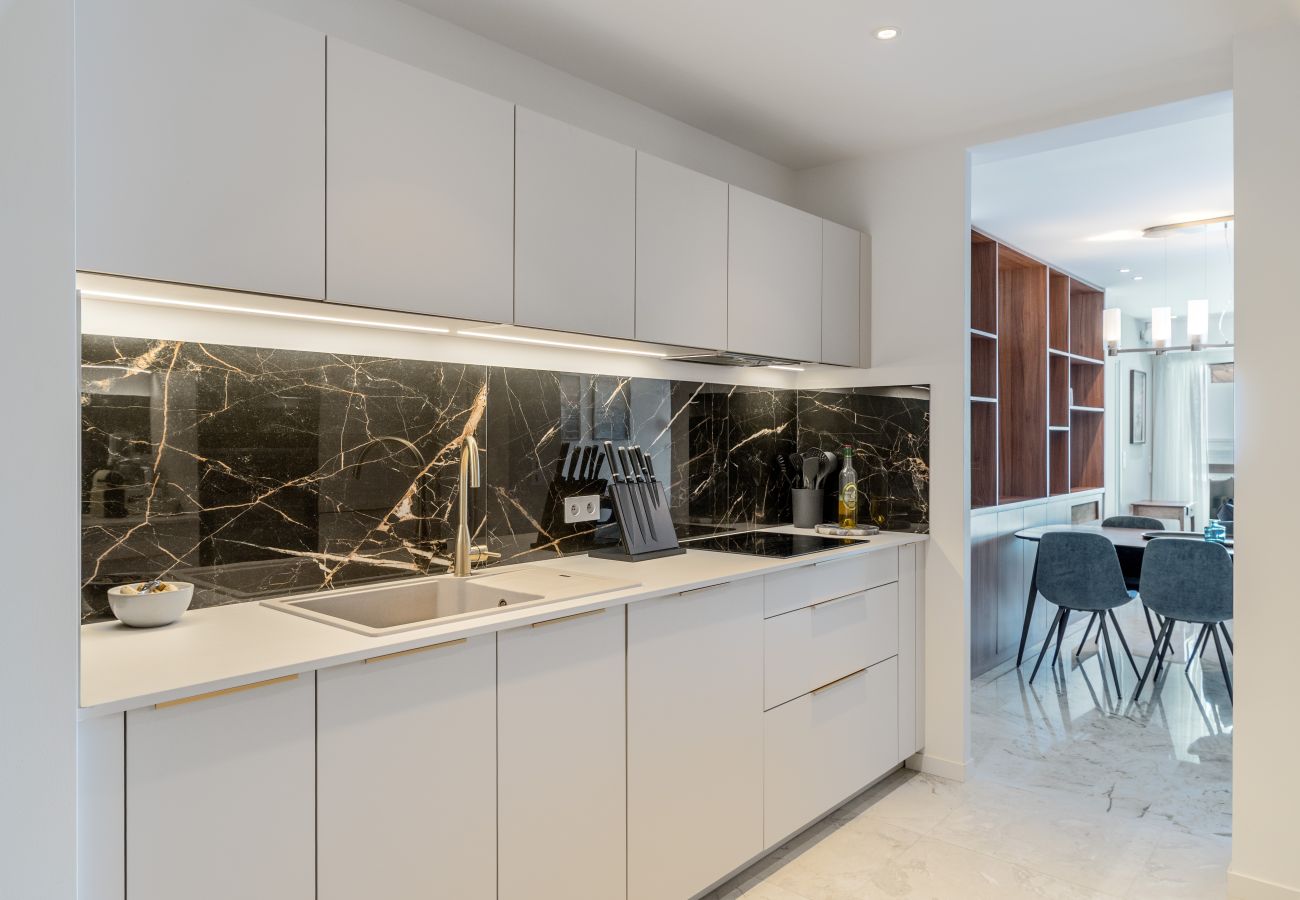 Appartement à Cannes - Adriana II By Terry's Homes pieds dans l'eau