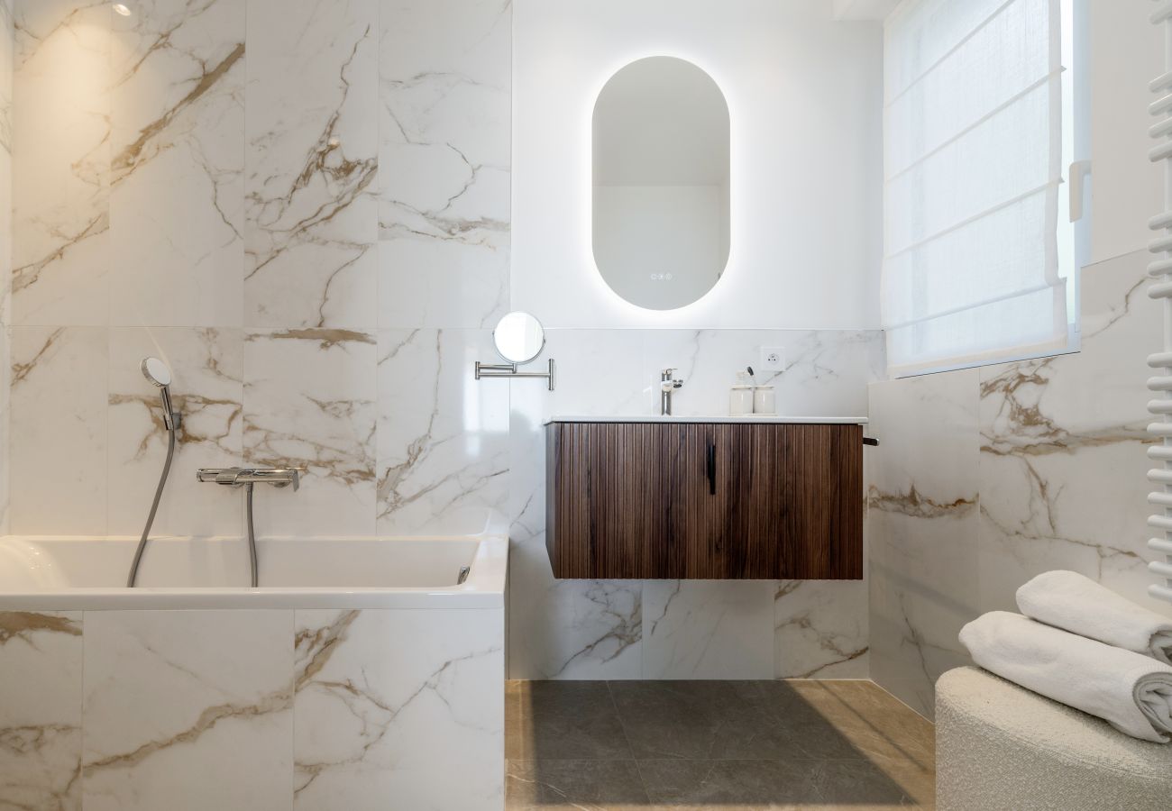 Appartement à Cannes - Adriana II By Terry's Homes pieds dans l'eau